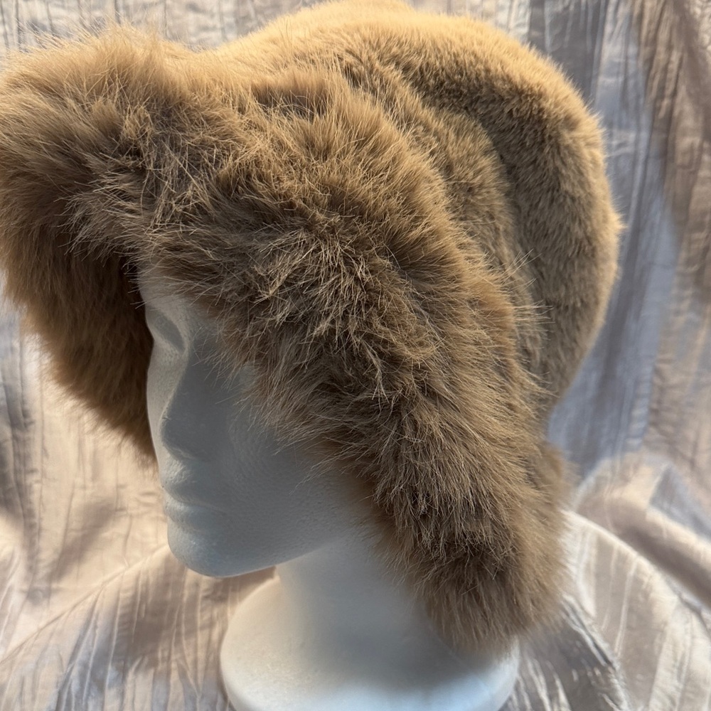 Plush Tan Faux Fur Hat - Picture 2 of 8